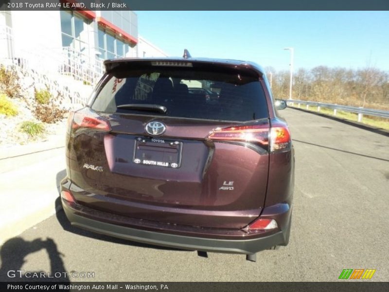Black / Black 2018 Toyota RAV4 LE AWD