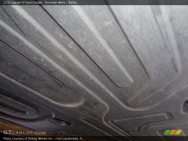 Porcelain White / Barley 2010 Jaguar XF Sport Sedan
