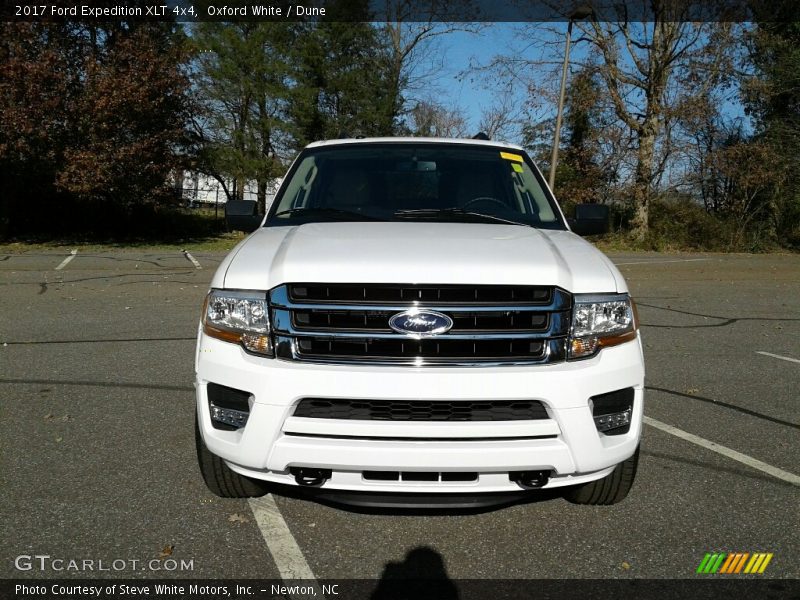 Oxford White / Dune 2017 Ford Expedition XLT 4x4