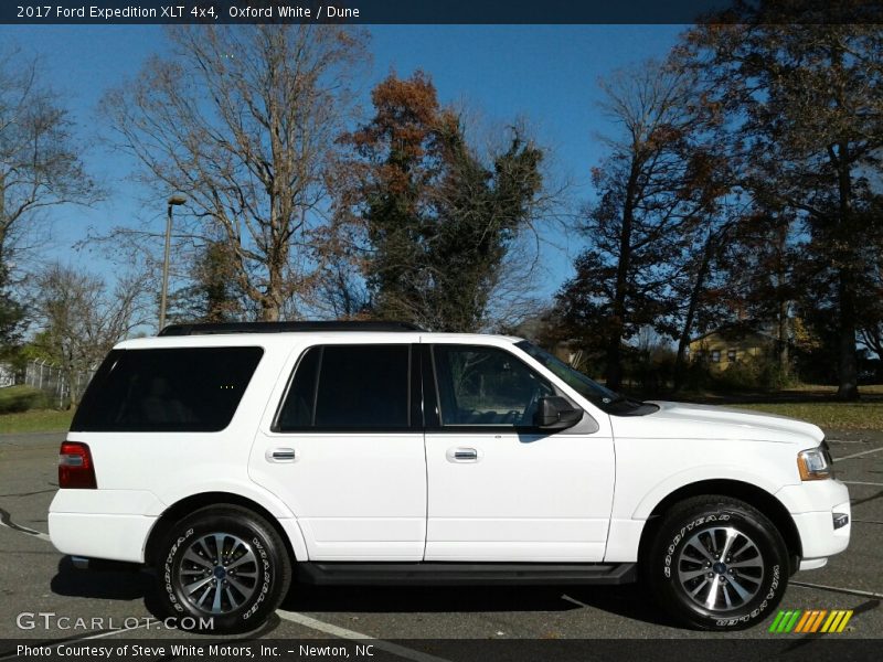Oxford White / Dune 2017 Ford Expedition XLT 4x4