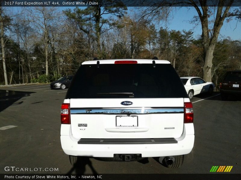 Oxford White / Dune 2017 Ford Expedition XLT 4x4
