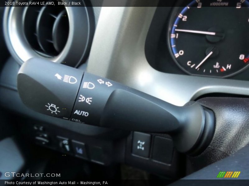 Black / Black 2018 Toyota RAV4 LE AWD