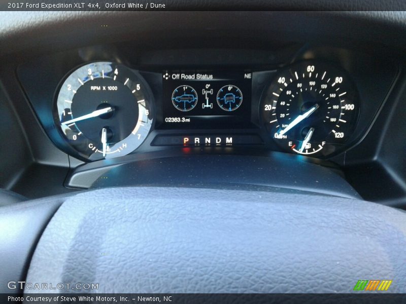 Oxford White / Dune 2017 Ford Expedition XLT 4x4