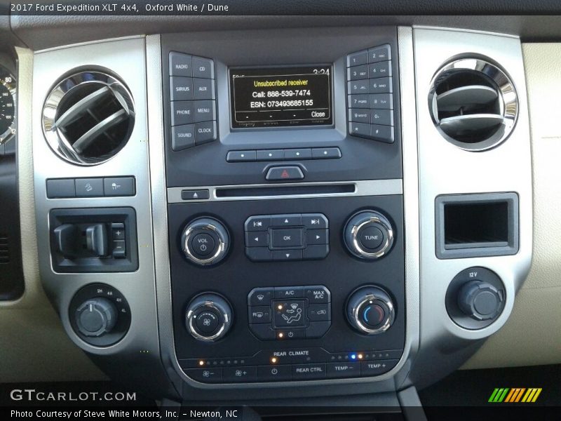 Controls of 2017 Expedition XLT 4x4