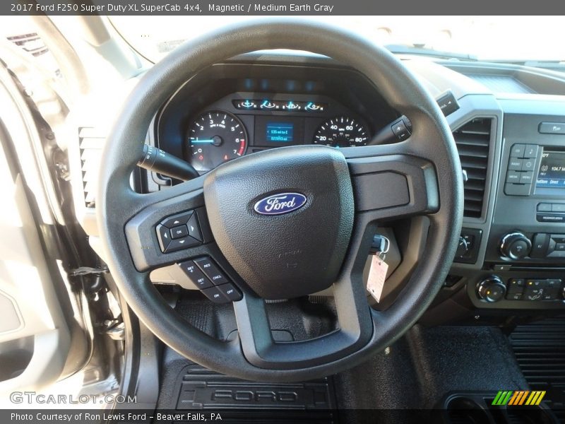 Magnetic / Medium Earth Gray 2017 Ford F250 Super Duty XL SuperCab 4x4