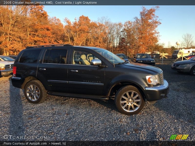 Cool Vanilla / Light Graystone 2008 Chrysler Aspen Limited 4WD