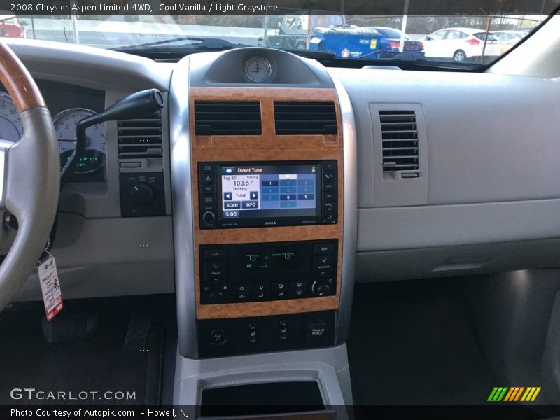 Cool Vanilla / Light Graystone 2008 Chrysler Aspen Limited 4WD
