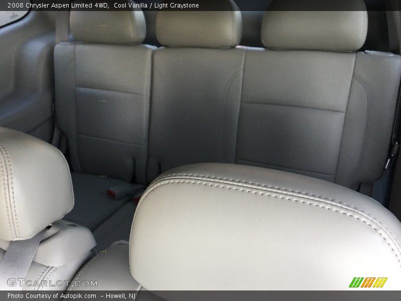 Cool Vanilla / Light Graystone 2008 Chrysler Aspen Limited 4WD