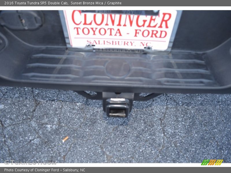 Sunset Bronze Mica / Graphite 2016 Toyota Tundra SR5 Double Cab