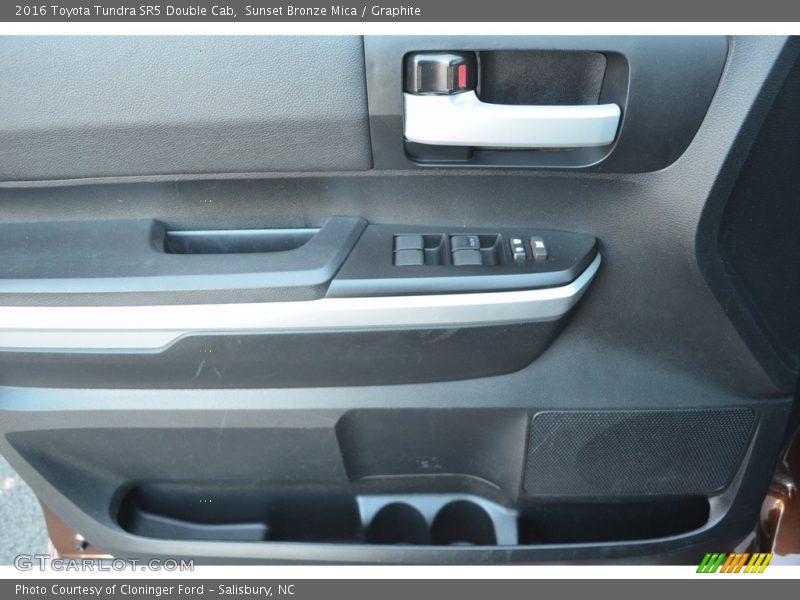 Sunset Bronze Mica / Graphite 2016 Toyota Tundra SR5 Double Cab