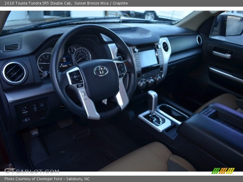 Sunset Bronze Mica / Graphite 2016 Toyota Tundra SR5 Double Cab