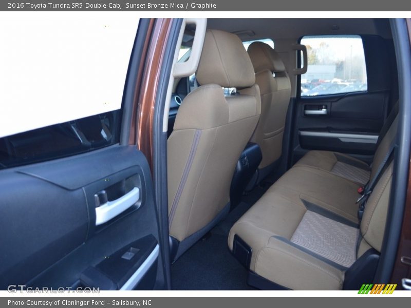 Sunset Bronze Mica / Graphite 2016 Toyota Tundra SR5 Double Cab