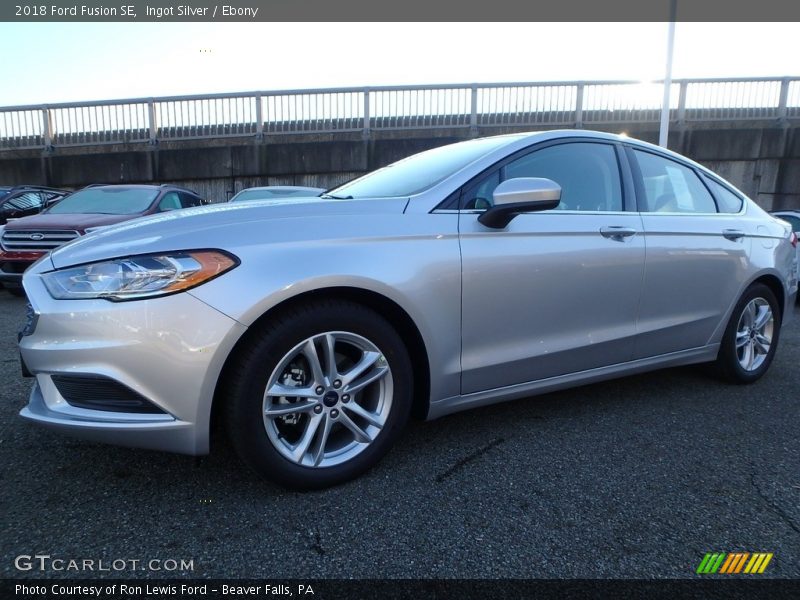 Ingot Silver / Ebony 2018 Ford Fusion SE