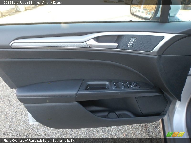 Ingot Silver / Ebony 2018 Ford Fusion SE