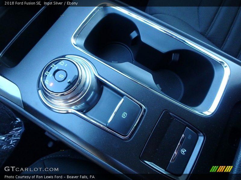 Ingot Silver / Ebony 2018 Ford Fusion SE