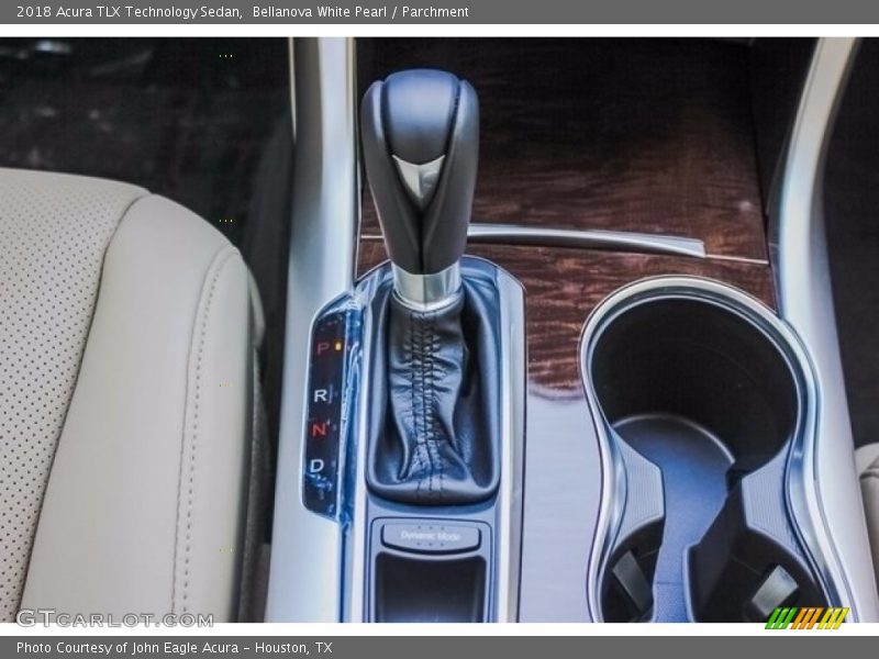 Bellanova White Pearl / Parchment 2018 Acura TLX Technology Sedan