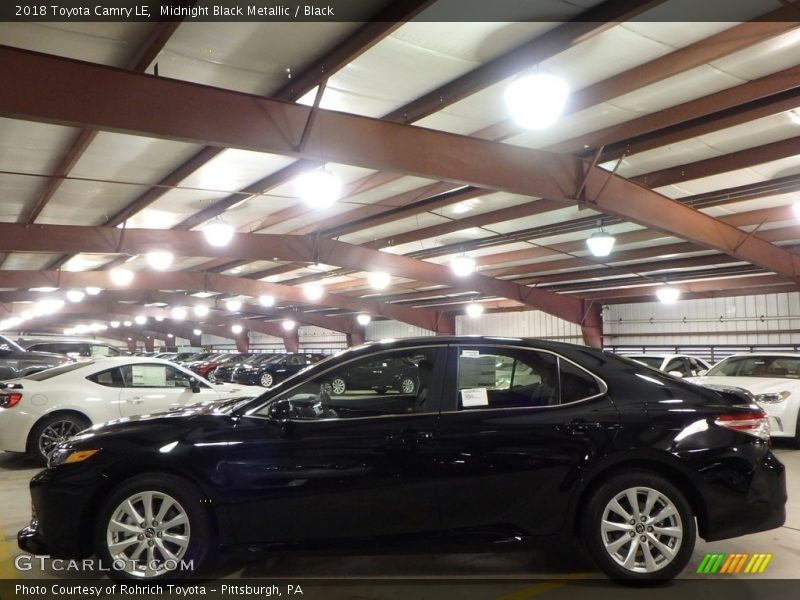 Midnight Black Metallic / Black 2018 Toyota Camry LE