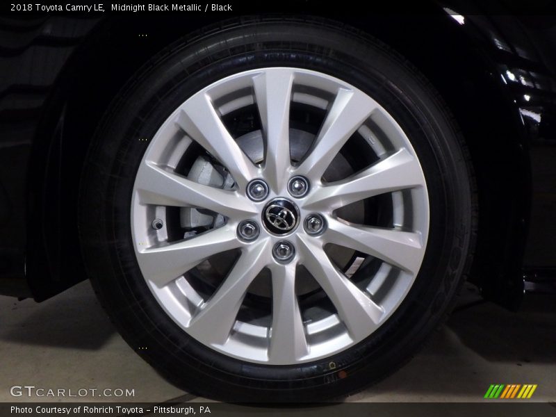 Midnight Black Metallic / Black 2018 Toyota Camry LE