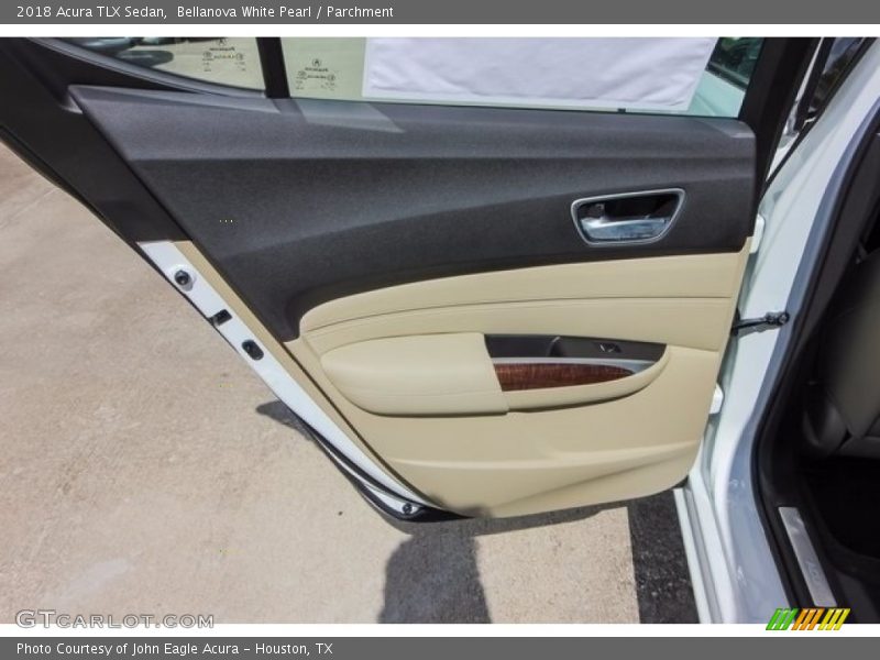 Bellanova White Pearl / Parchment 2018 Acura TLX Sedan