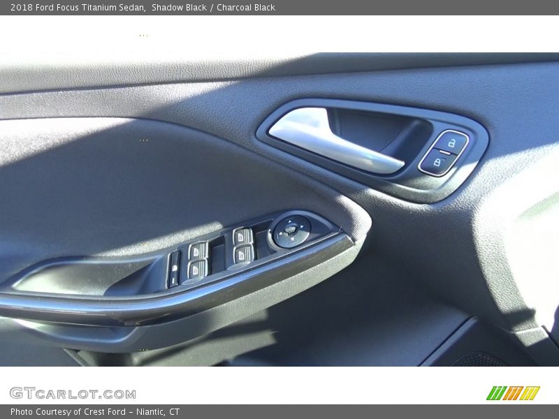 Shadow Black / Charcoal Black 2018 Ford Focus Titanium Sedan
