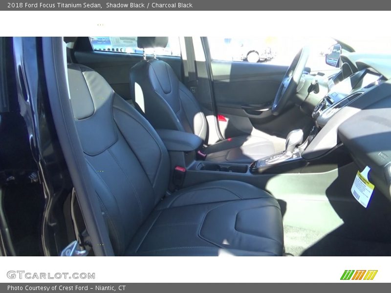 Shadow Black / Charcoal Black 2018 Ford Focus Titanium Sedan