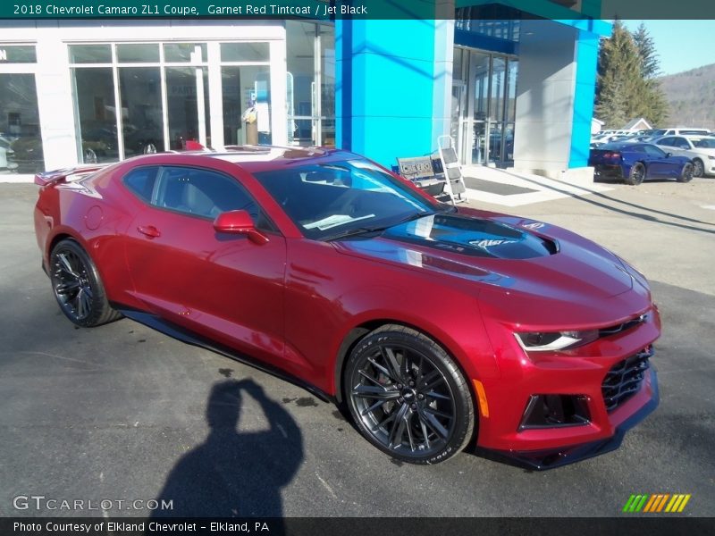 Front 3/4 View of 2018 Camaro ZL1 Coupe