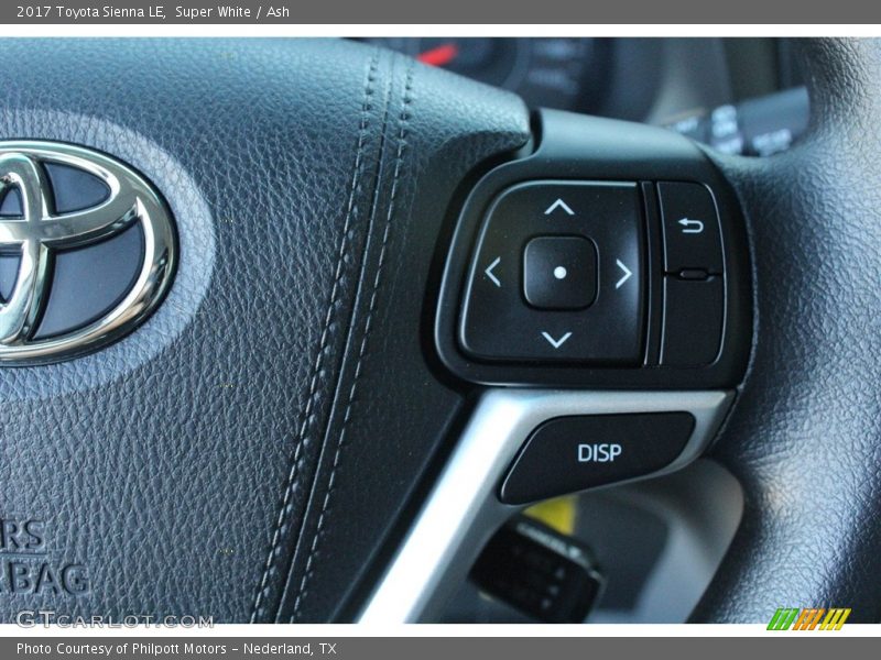 Super White / Ash 2017 Toyota Sienna LE