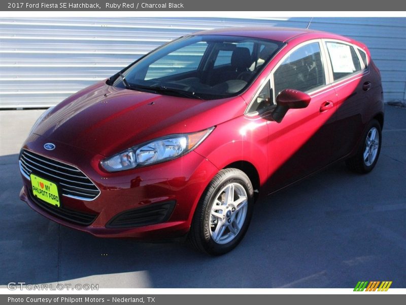 Ruby Red / Charcoal Black 2017 Ford Fiesta SE Hatchback