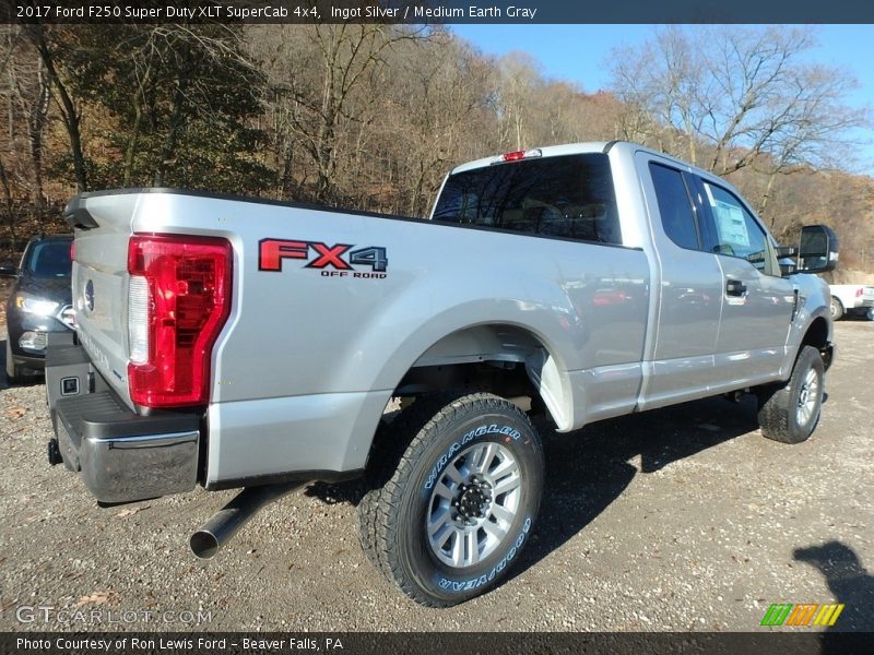 Ingot Silver / Medium Earth Gray 2017 Ford F250 Super Duty XLT SuperCab 4x4