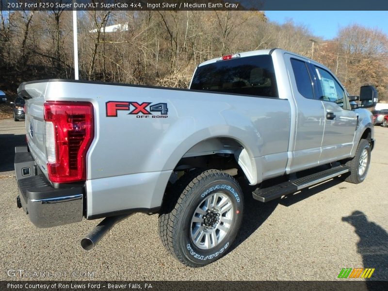 Ingot Silver / Medium Earth Gray 2017 Ford F250 Super Duty XLT SuperCab 4x4