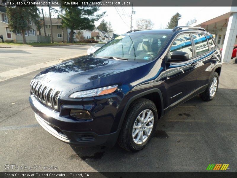 True Blue Pearl / Black/Light Frost Beige 2016 Jeep Cherokee Sport 4x4
