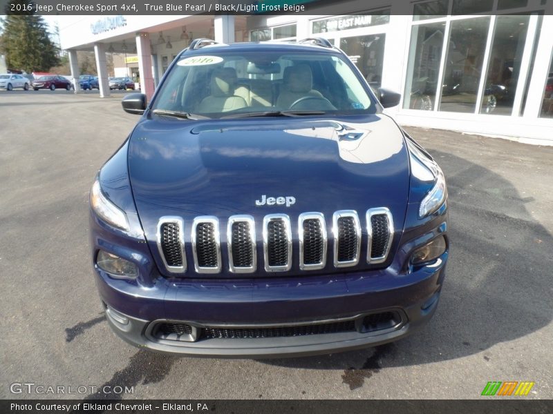 True Blue Pearl / Black/Light Frost Beige 2016 Jeep Cherokee Sport 4x4