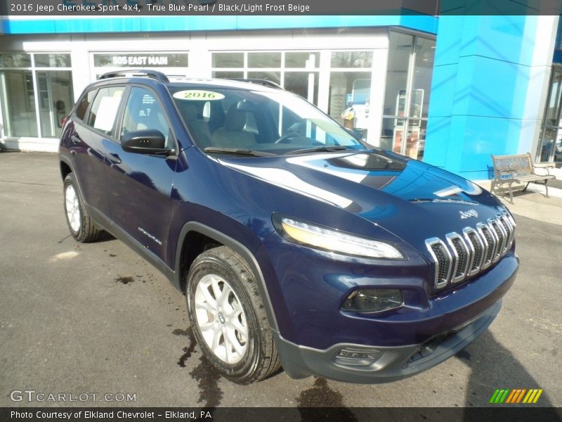 True Blue Pearl / Black/Light Frost Beige 2016 Jeep Cherokee Sport 4x4
