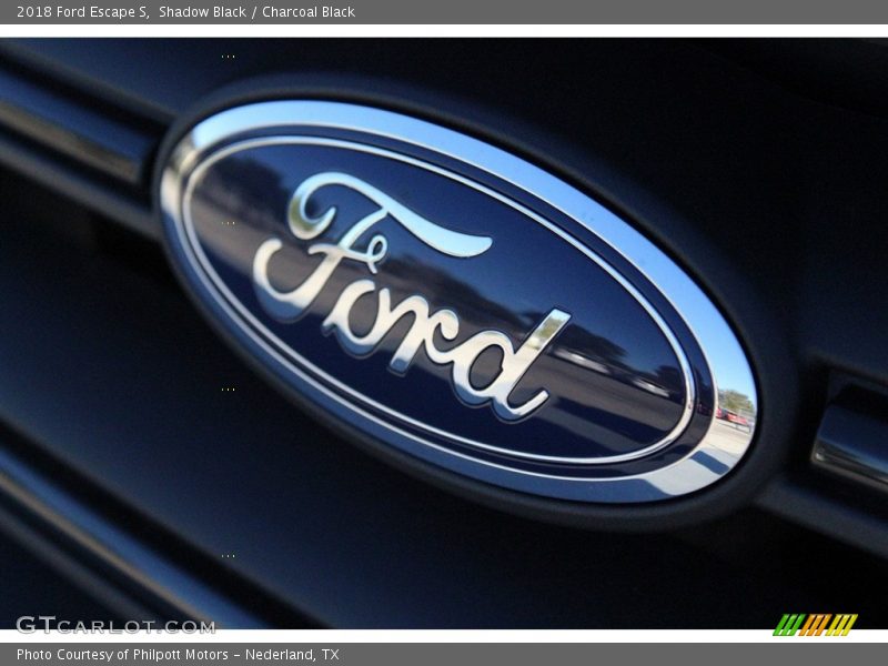 Shadow Black / Charcoal Black 2018 Ford Escape S