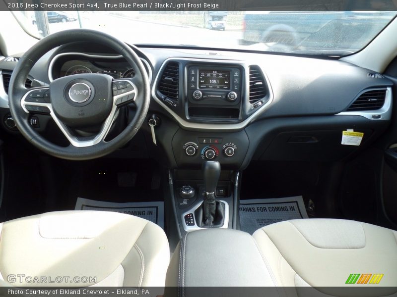 True Blue Pearl / Black/Light Frost Beige 2016 Jeep Cherokee Sport 4x4