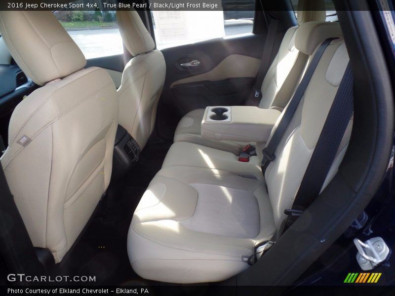 True Blue Pearl / Black/Light Frost Beige 2016 Jeep Cherokee Sport 4x4