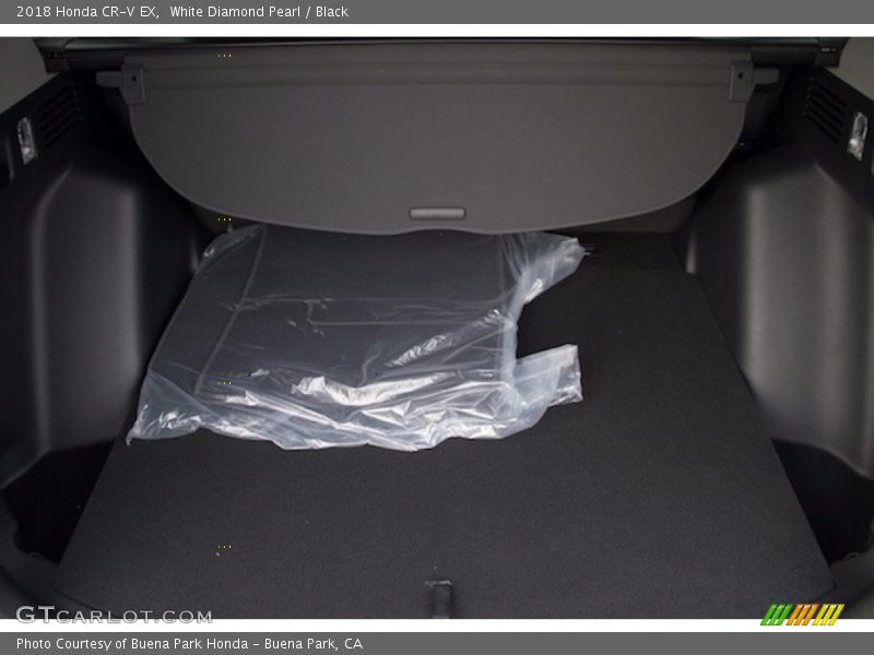 White Diamond Pearl / Black 2018 Honda CR-V EX