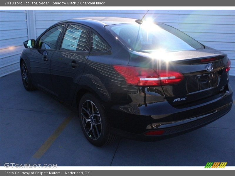 Shadow Black / Charcoal Black 2018 Ford Focus SE Sedan