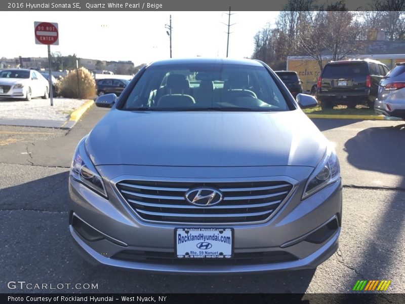 Quartz White Pearl / Beige 2016 Hyundai Sonata SE