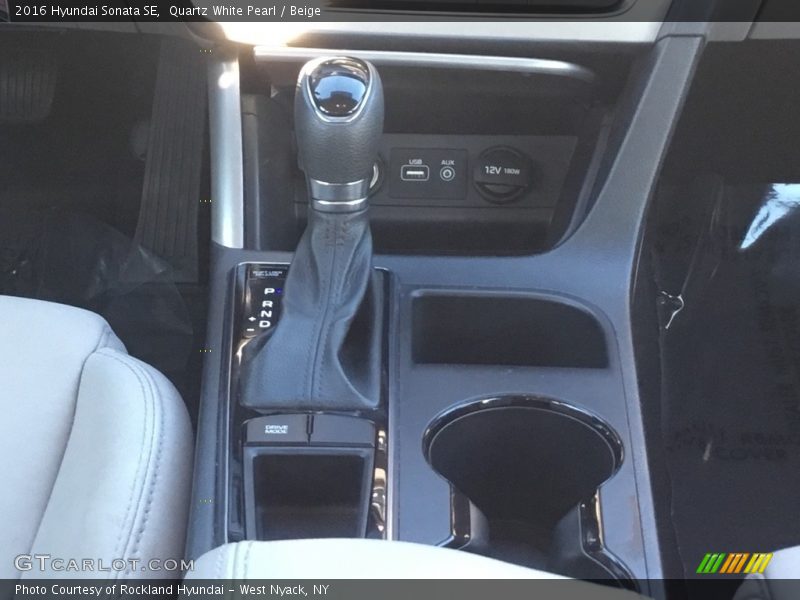 Quartz White Pearl / Beige 2016 Hyundai Sonata SE