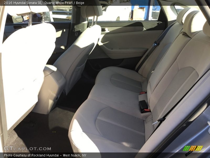 Quartz White Pearl / Beige 2016 Hyundai Sonata SE