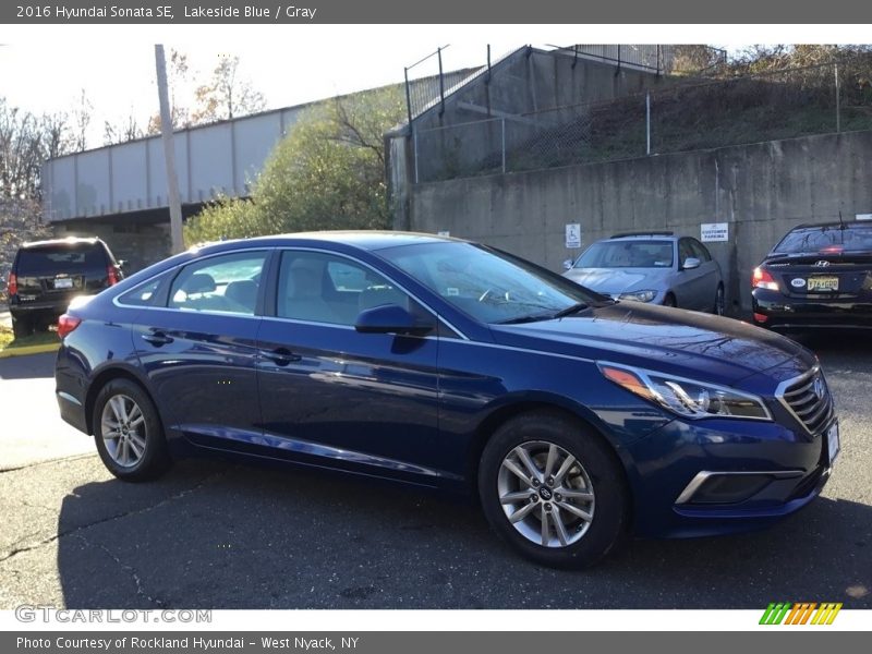 Lakeside Blue / Gray 2016 Hyundai Sonata SE