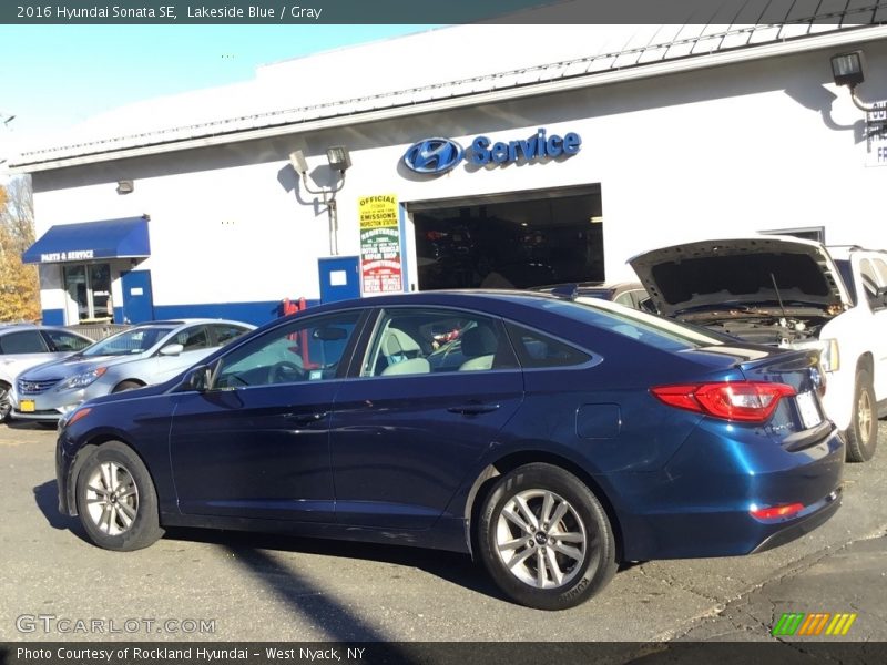 Lakeside Blue / Gray 2016 Hyundai Sonata SE