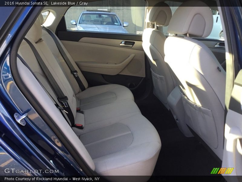 Lakeside Blue / Gray 2016 Hyundai Sonata SE