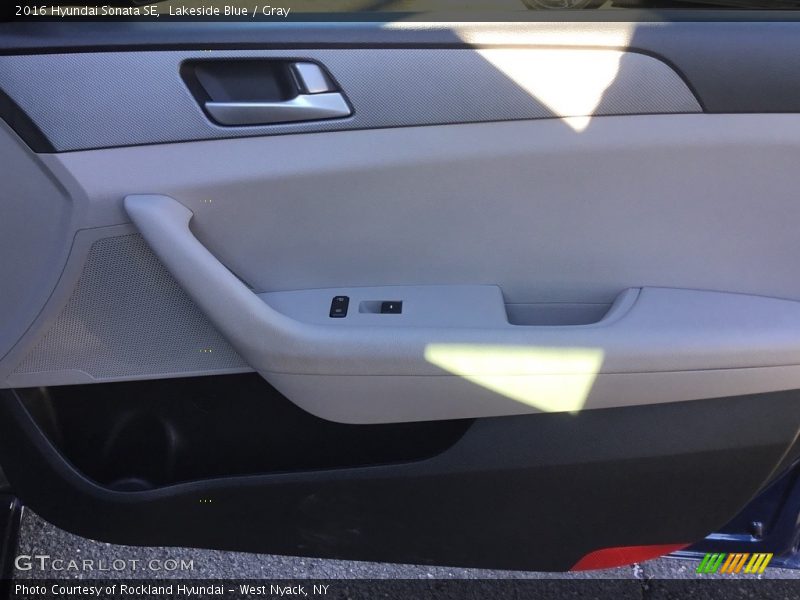Lakeside Blue / Gray 2016 Hyundai Sonata SE