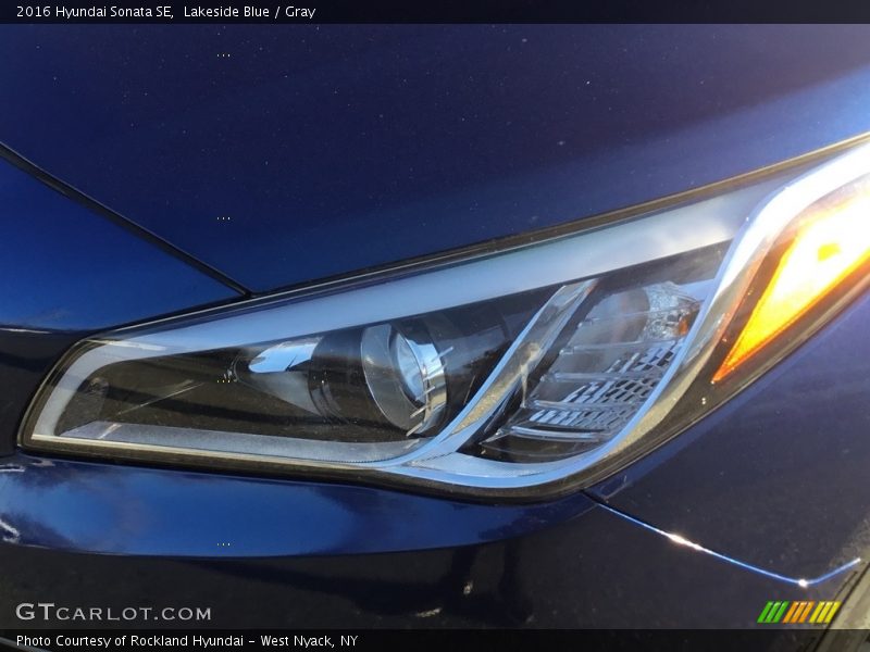 Lakeside Blue / Gray 2016 Hyundai Sonata SE