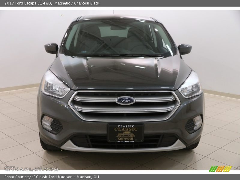 Magnetic / Charcoal Black 2017 Ford Escape SE 4WD