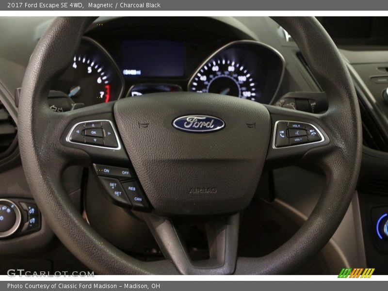 Magnetic / Charcoal Black 2017 Ford Escape SE 4WD