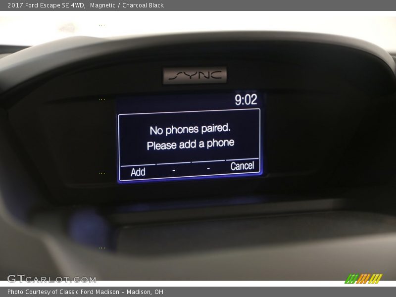 Magnetic / Charcoal Black 2017 Ford Escape SE 4WD