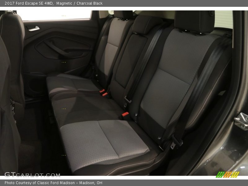 Magnetic / Charcoal Black 2017 Ford Escape SE 4WD